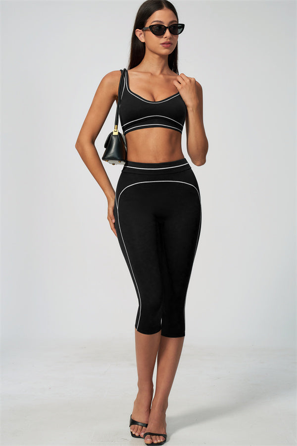The Amara Sports Bra Capri Leggings 2-Piece Set