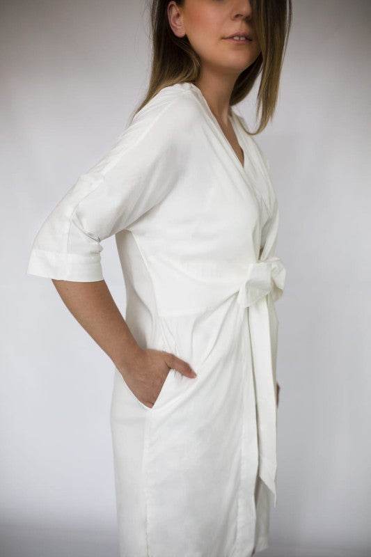 Gray Dress jacket 3/4 sleeve ties in front with po