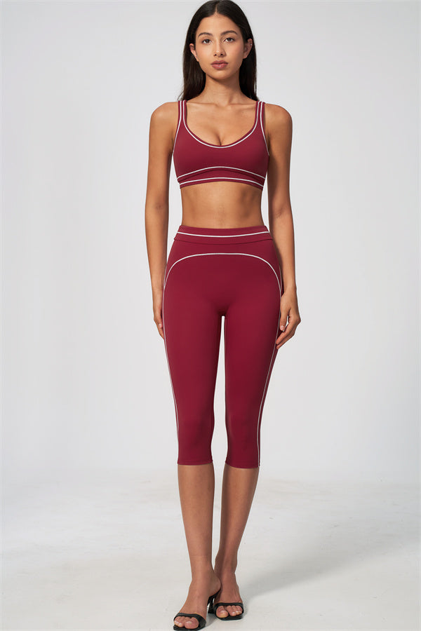 The Amara Sports Bra Capri Leggings 2-Piece Set