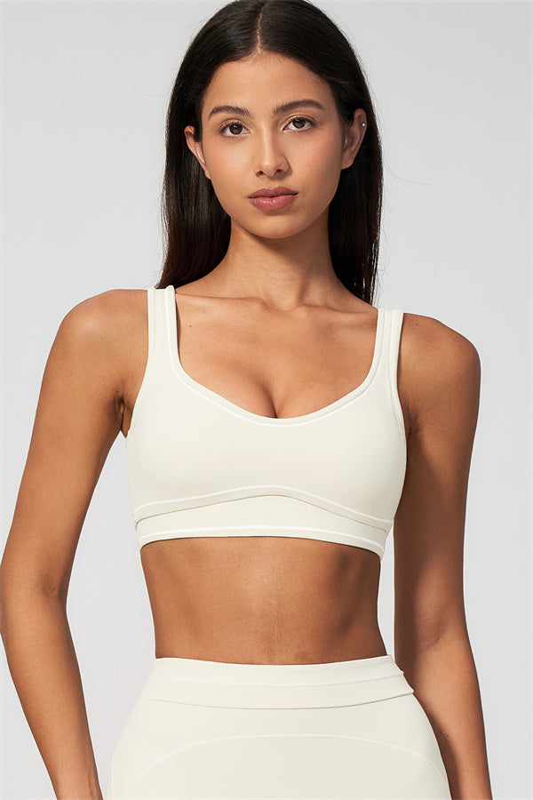 The Amara Sports Bra Capri Leggings 2-Piece Set