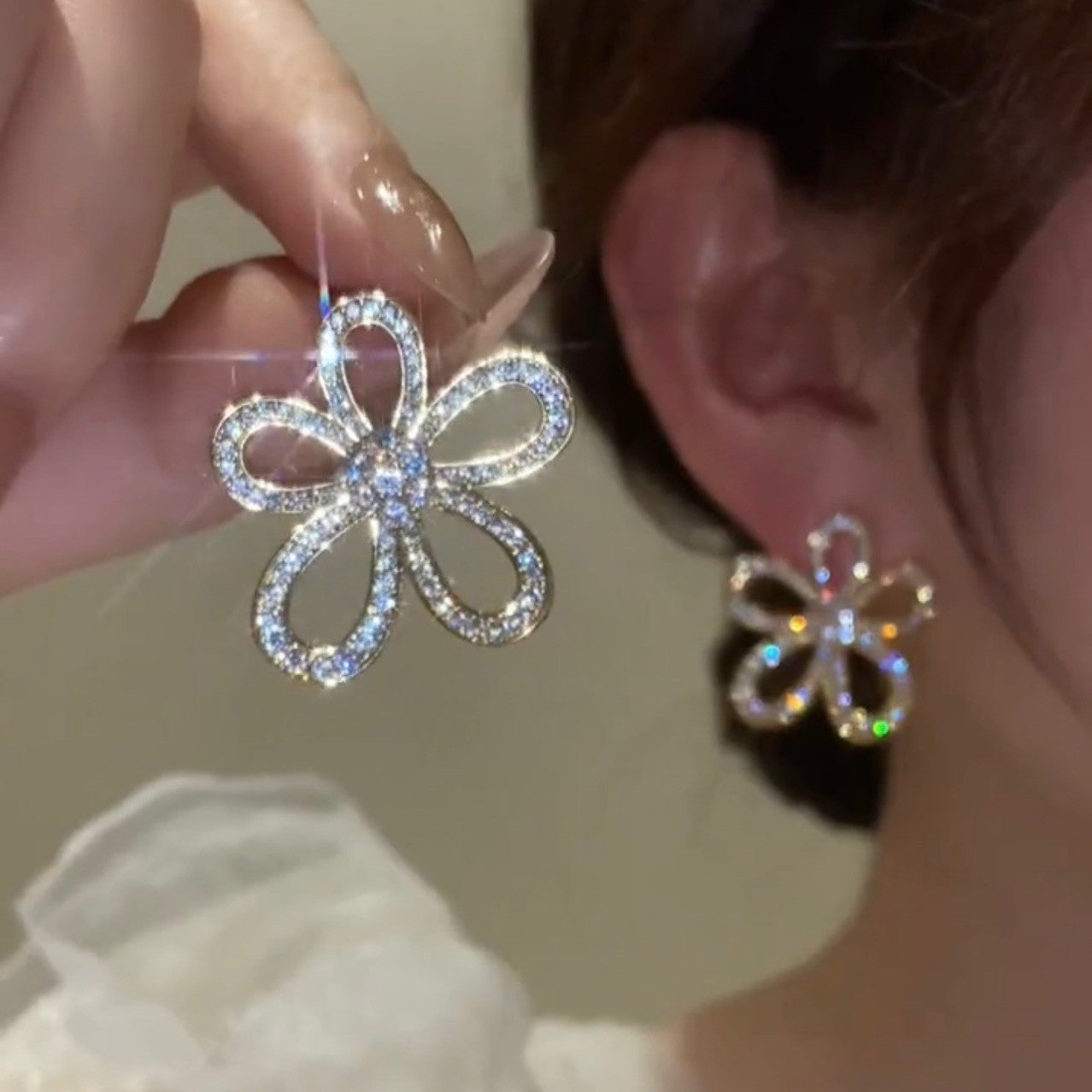 Hollow Sunflower Earrings For Women