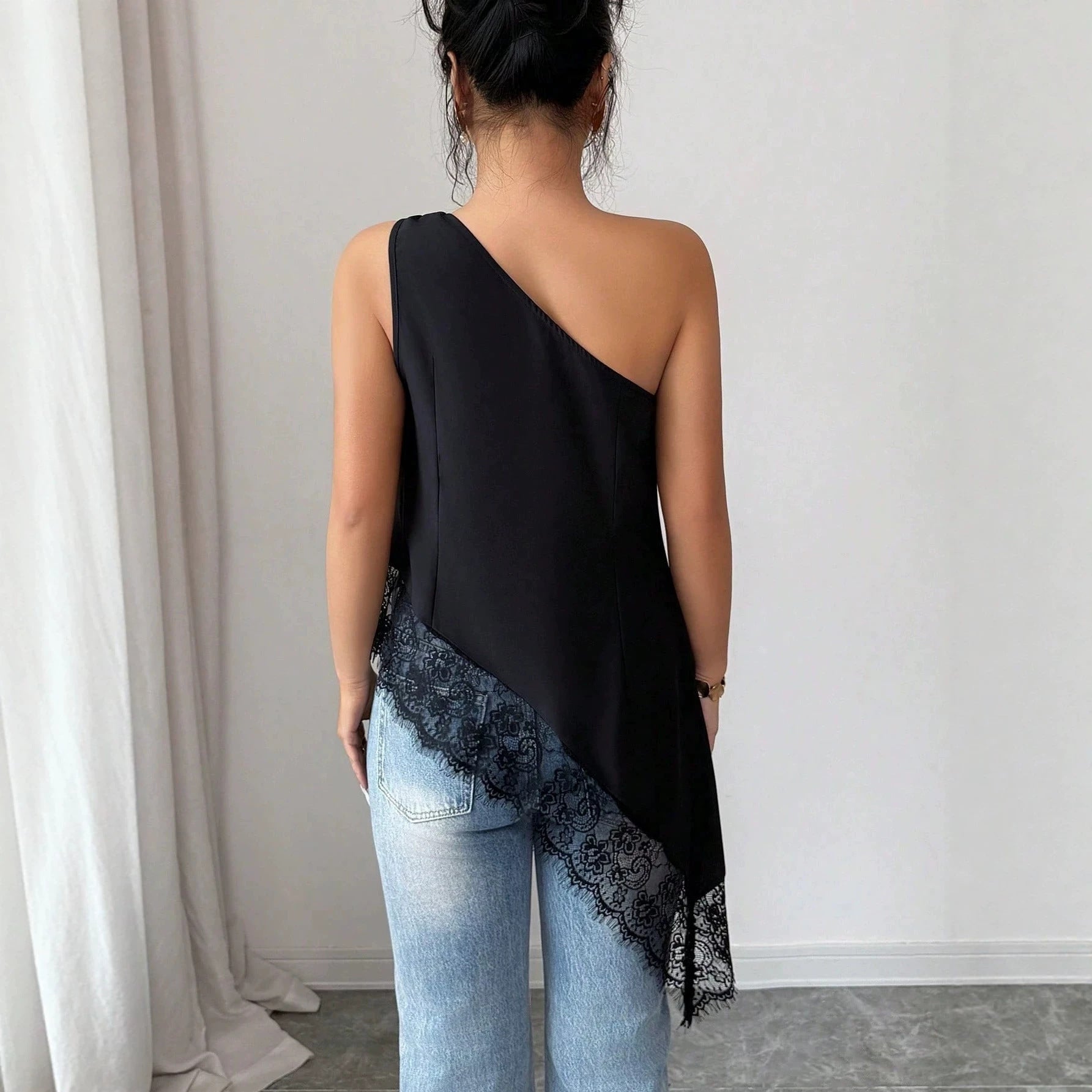 Off-Shoulder Metal Buckle Lace Patchwork Vest – Irregular Hem Loose Fit