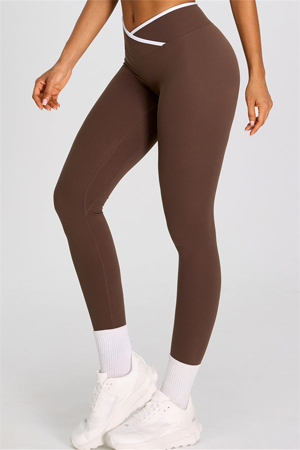 The Dwell Sports Bra Leggings 2-Piece Set