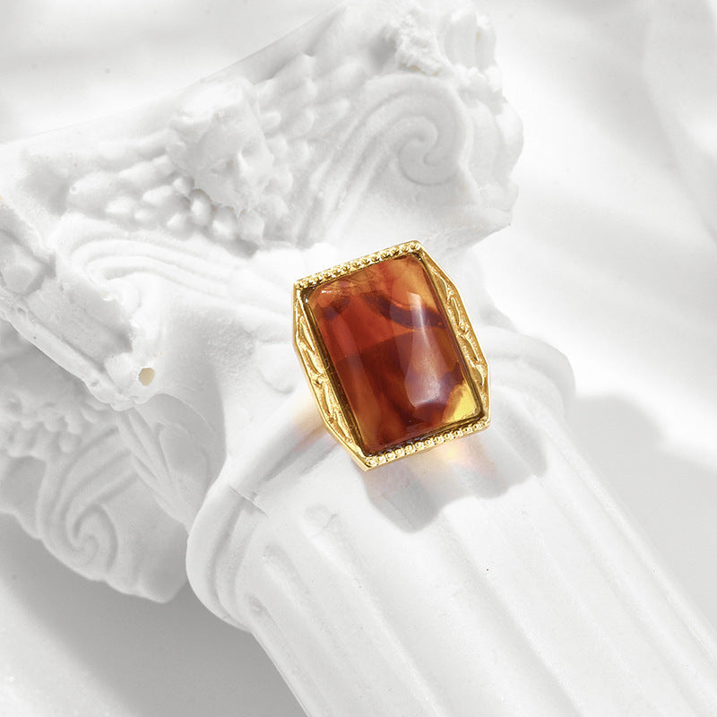 Amber Leaf Carving S925 Sterling Silver Gold-plated Pendant Female