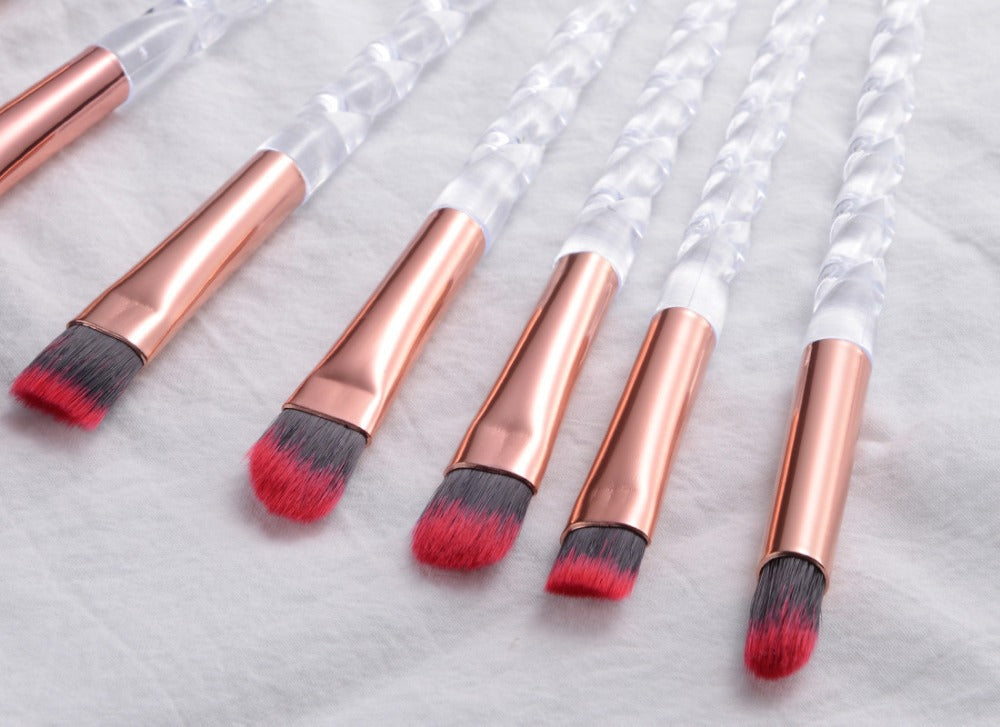 Spiral Red And Black Hair Makeup Brush