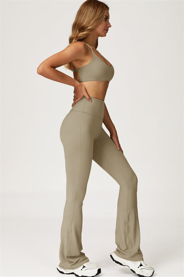 The Lily Sports Bra Flared Leggings 2-Piece Set