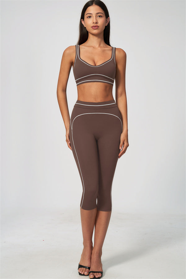 The Amara Sports Bra Capri Leggings 2-Piece Set