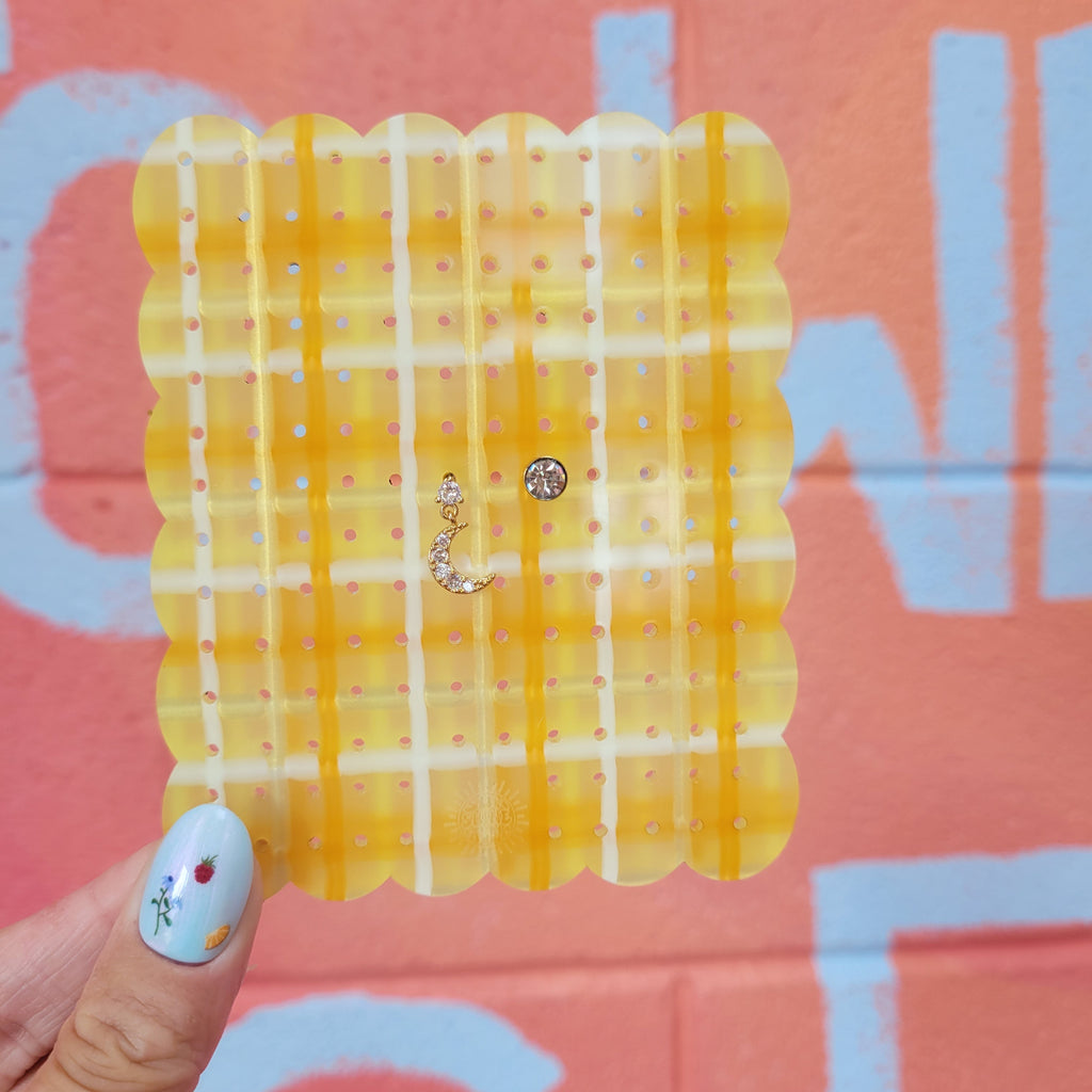 Sunshine Plaid Travel Earring Holder