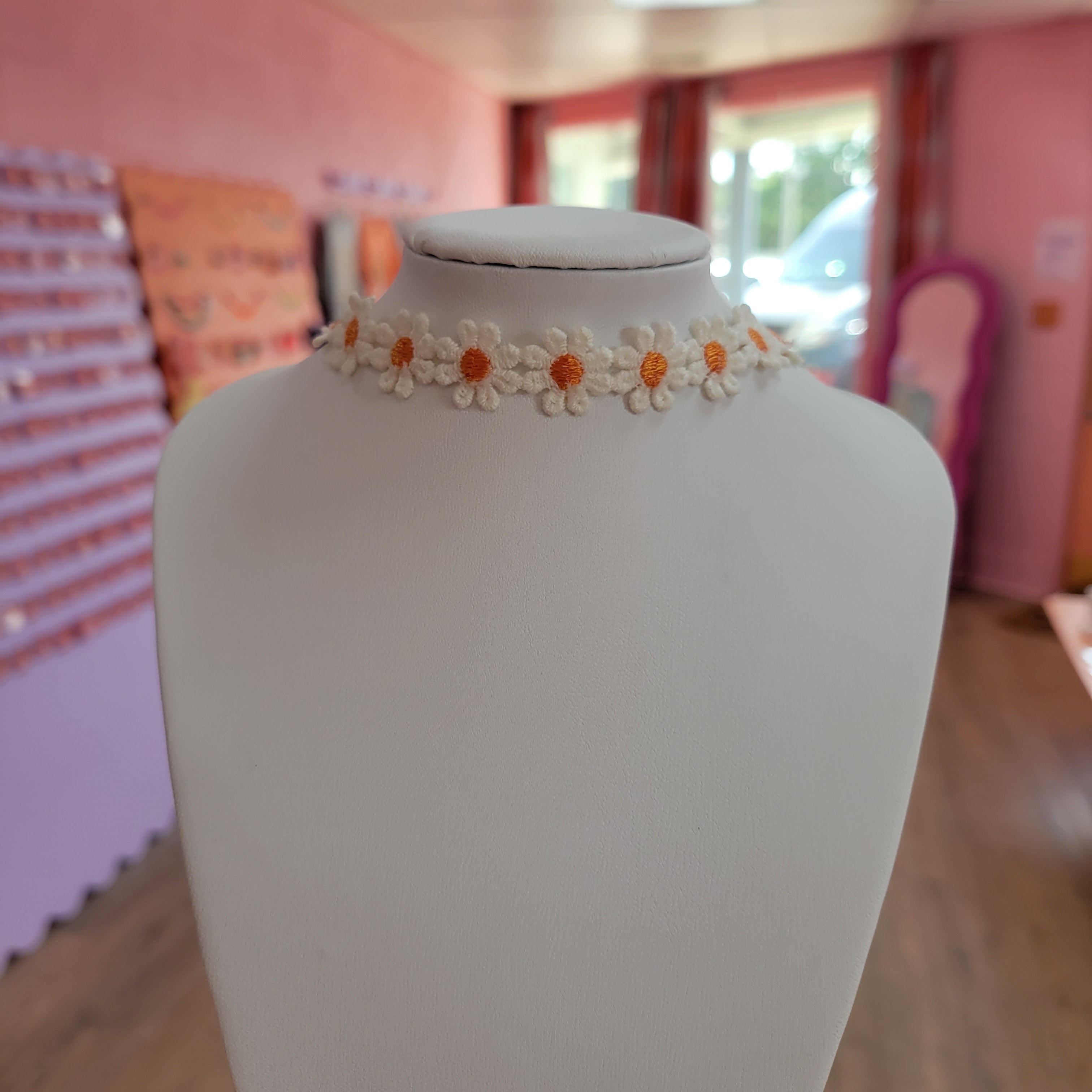 Daisy Ribbon Choker Necklace
