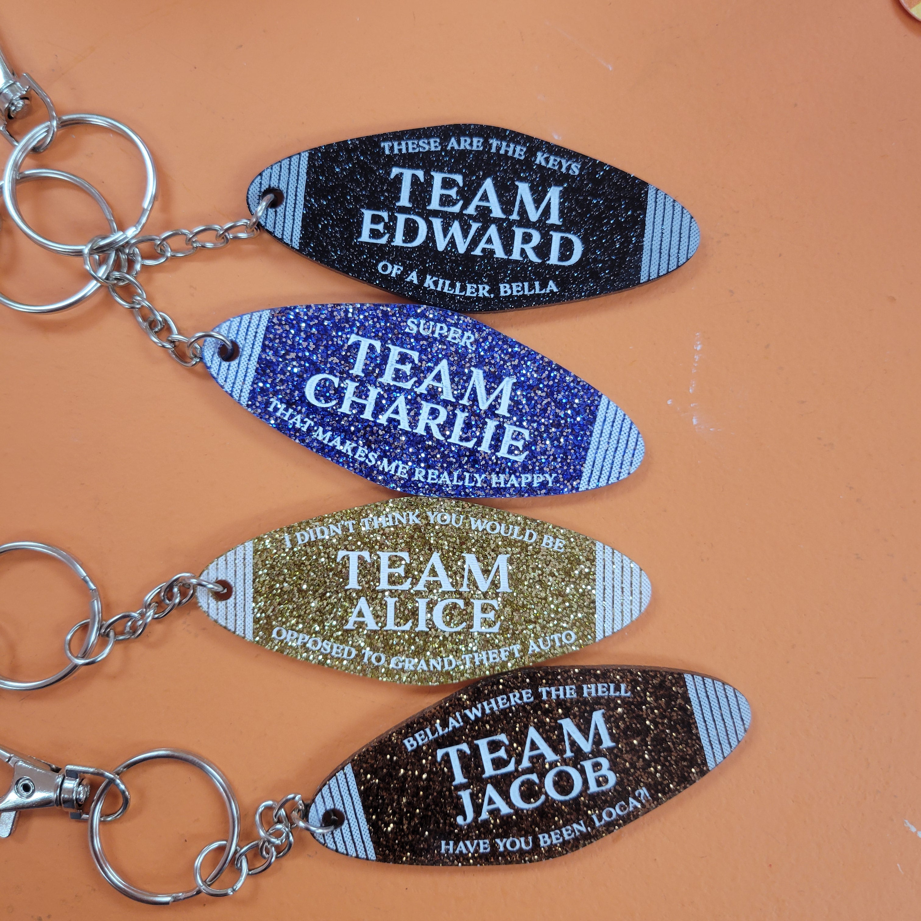"Team Edward" Motel Keychain