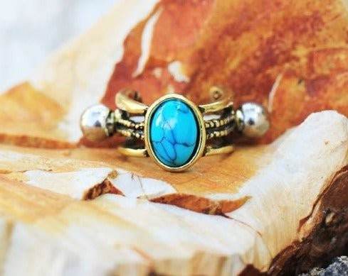 Antique Gold Cartilage Ear Cuff with Oval