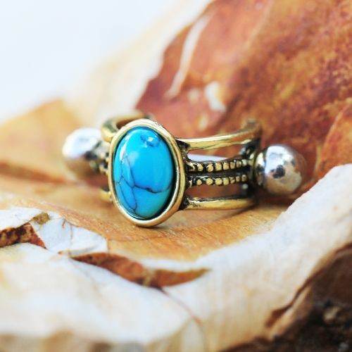 Antique Gold Cartilage Ear Cuff with Oval