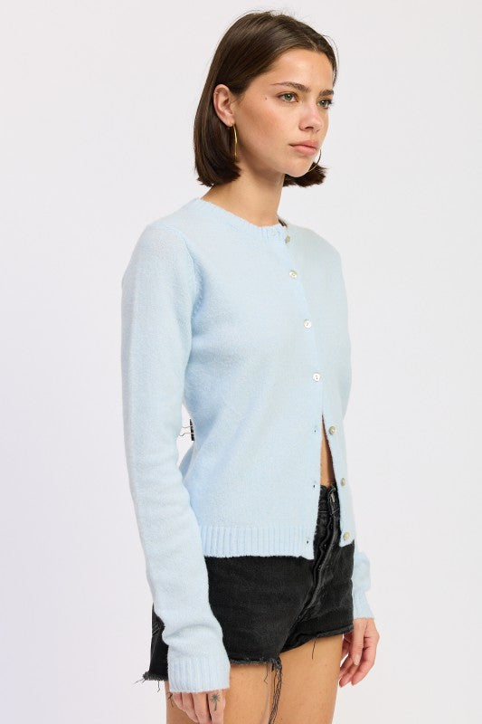 FITTED BUTTON UP CARDIGAN
