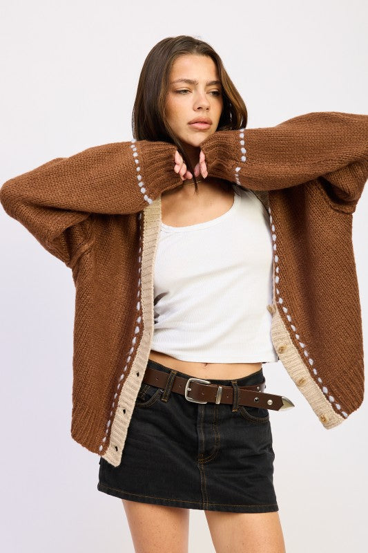 BUTTON DOWN CONTRASTED CARDIGAN