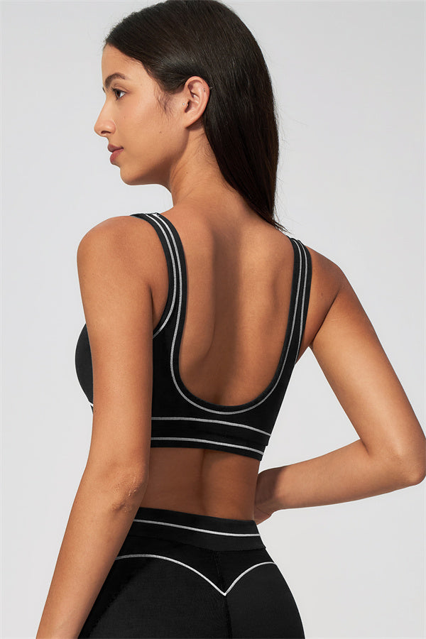 The Amara Sports Bra Capri Leggings 2-Piece Set