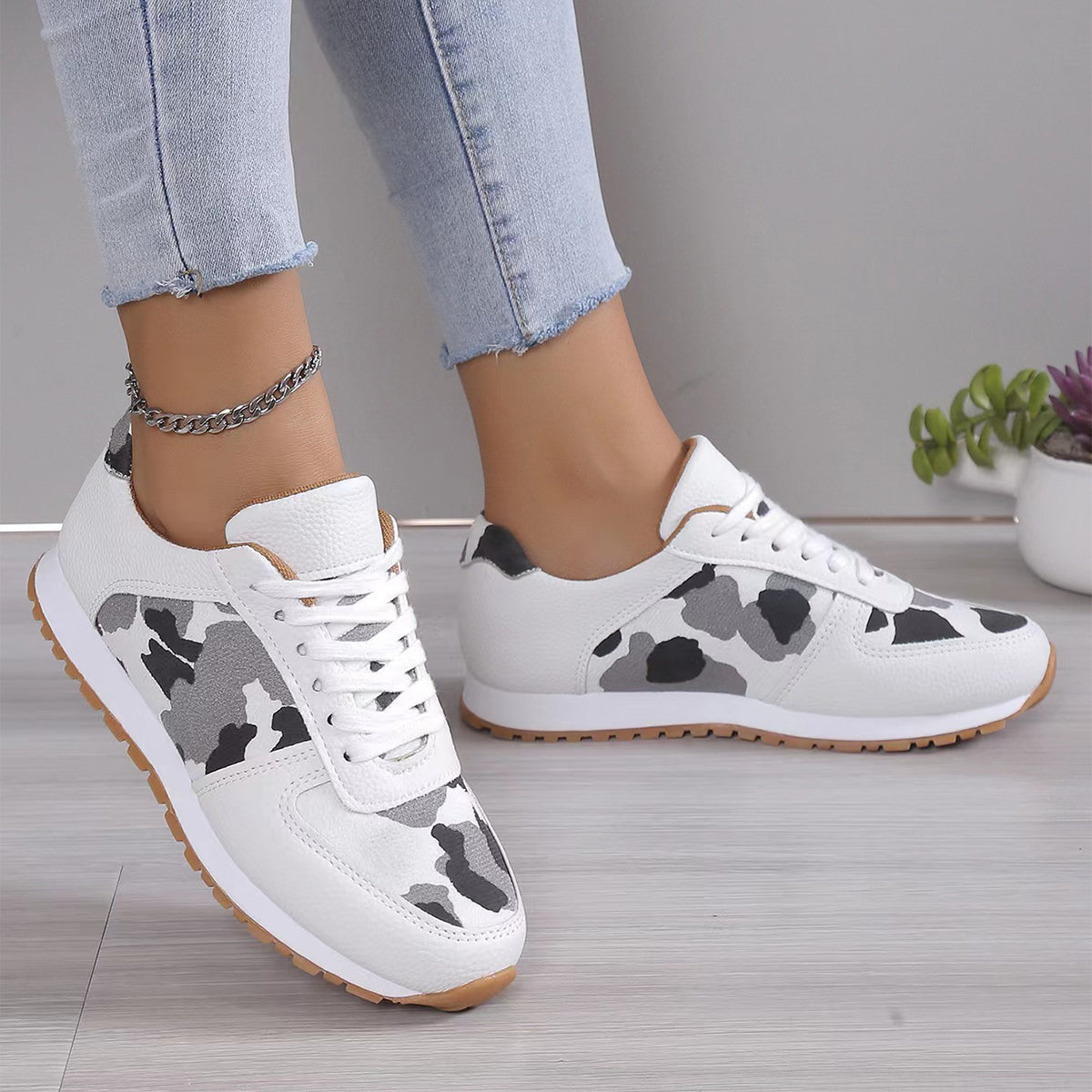 Women's Leopard Print Sneakers - Fashion Lace-Up PU Sports Shoes for Running/Walking (Non-Slip Rubber Sole, Breathable Mesh Lining)