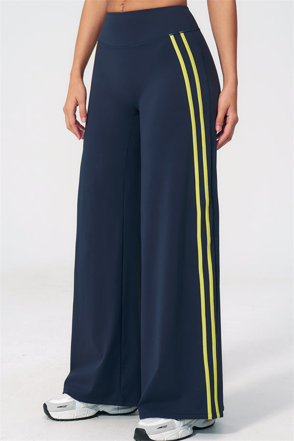 The Evoke Straight Leg Pants
