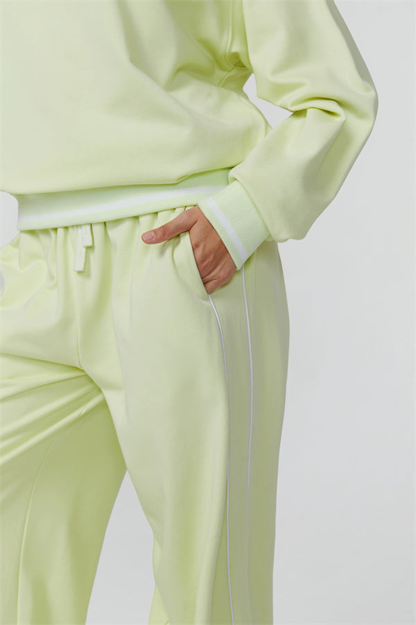 The Amara Sweatshirt Pants 2-Piece Set
