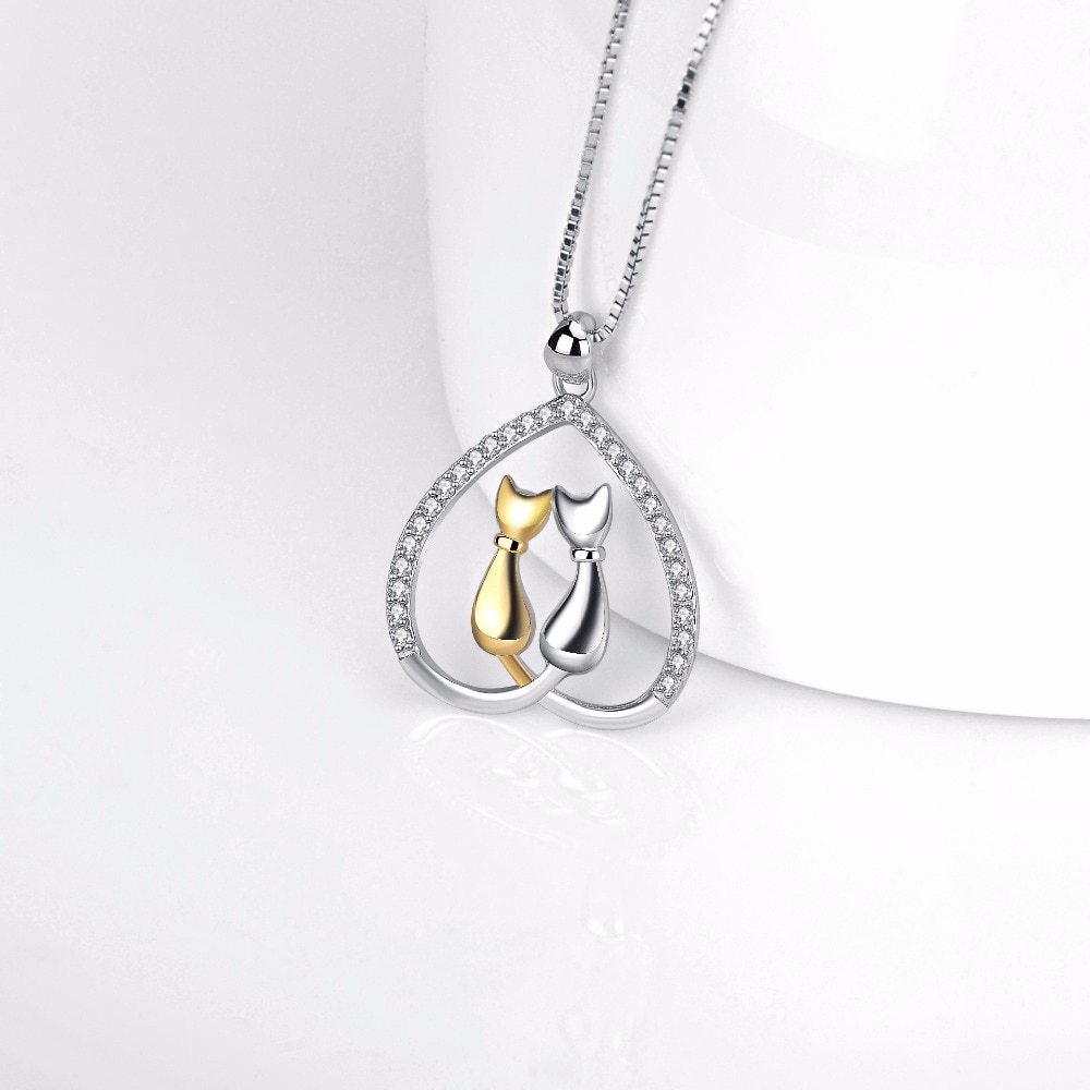 Heart-shaped hollow pendant