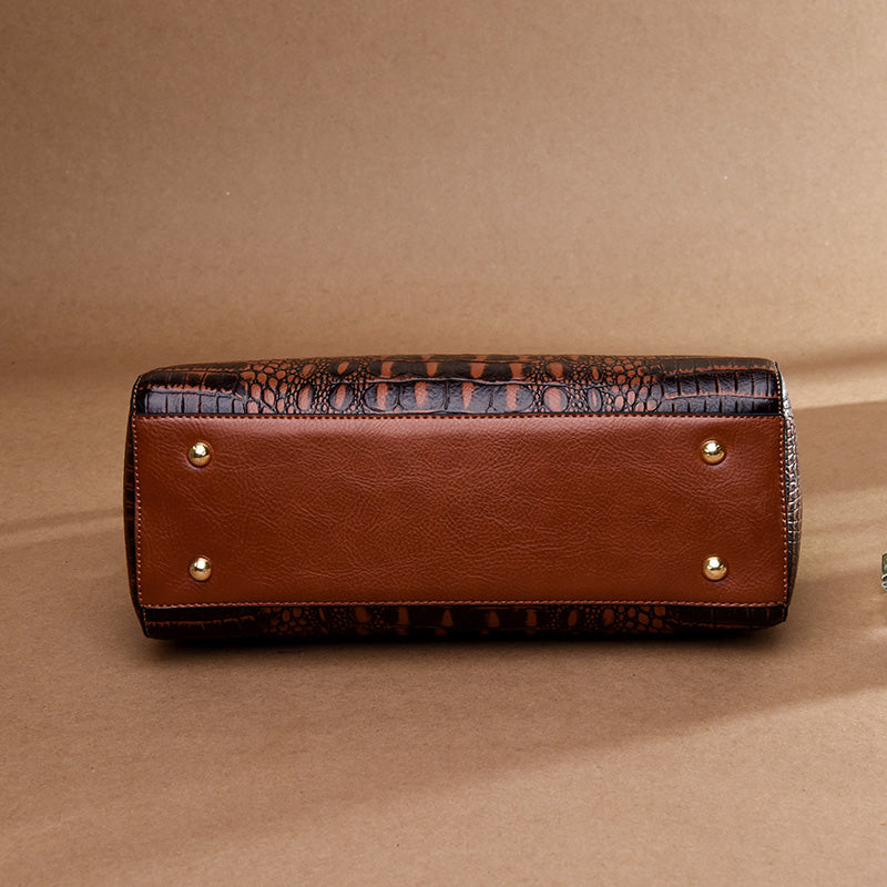 Large capacity handbag