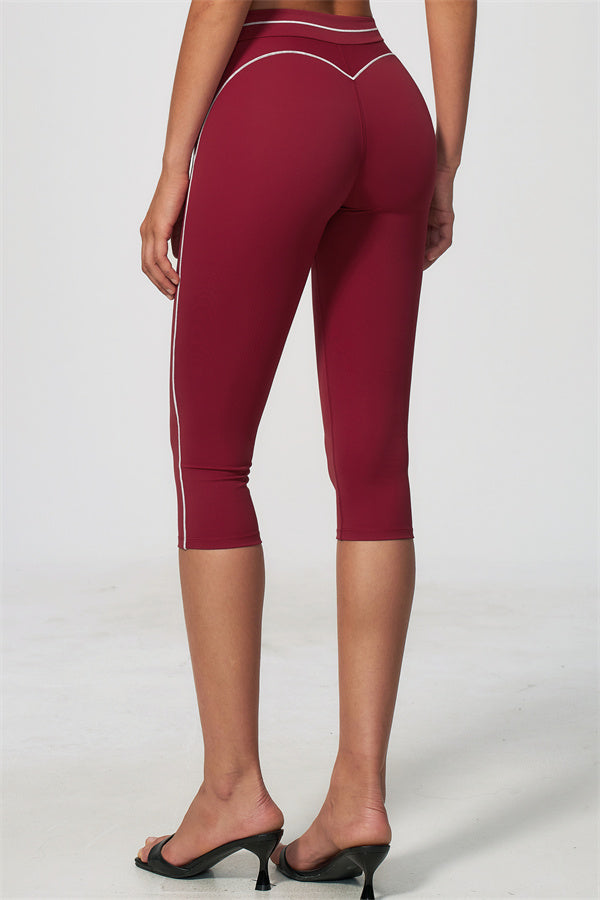 The Amara Sports Bra Capri Leggings 2-Piece Set