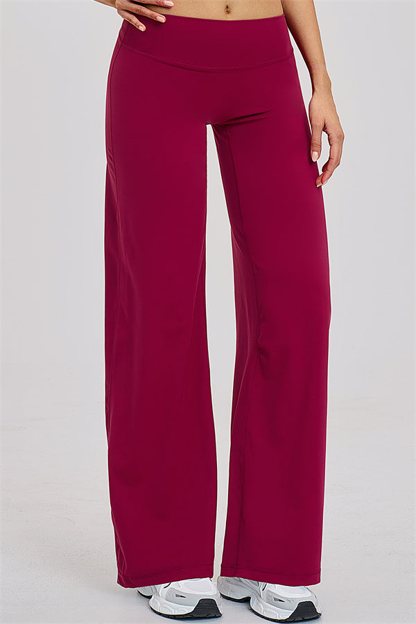 The Dynamic Crop Top Straight Leg Pants 2-Piece Set