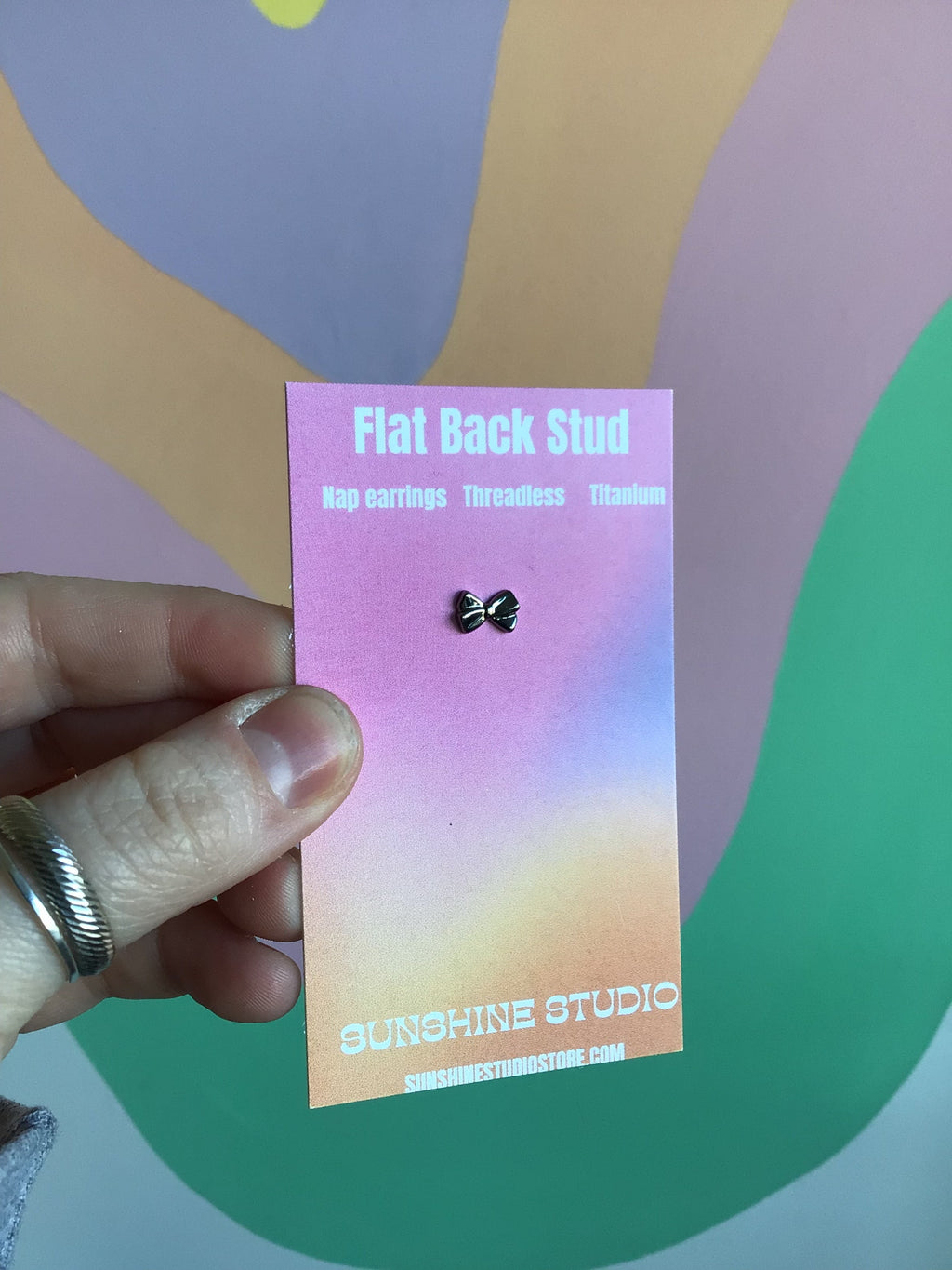 Bow Flat Back Stud