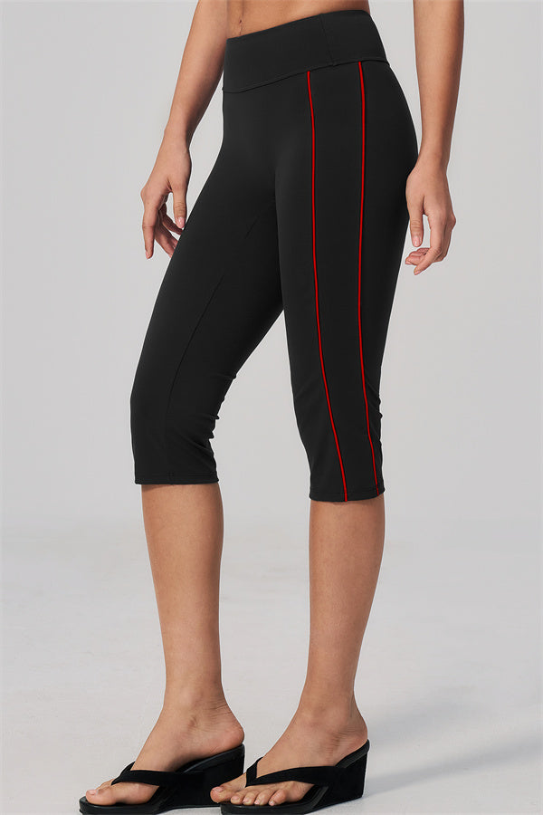 The Breathe Sports Bra Capri Leggings 2-Piece Set