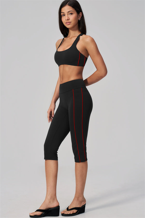 The Breathe Sports Bra Capri Leggings 2-Piece Set