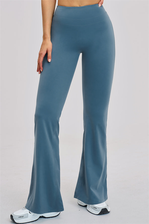 The Stride Sports Bra Flared Leggings 2-Piece Set