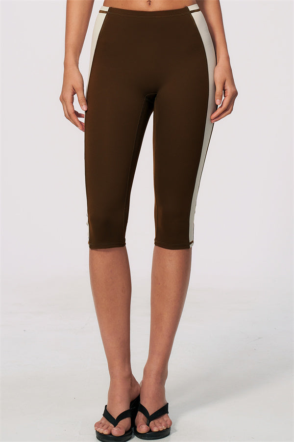 The Sandstone Sports Bra Capri Leggings 2-Piece Set