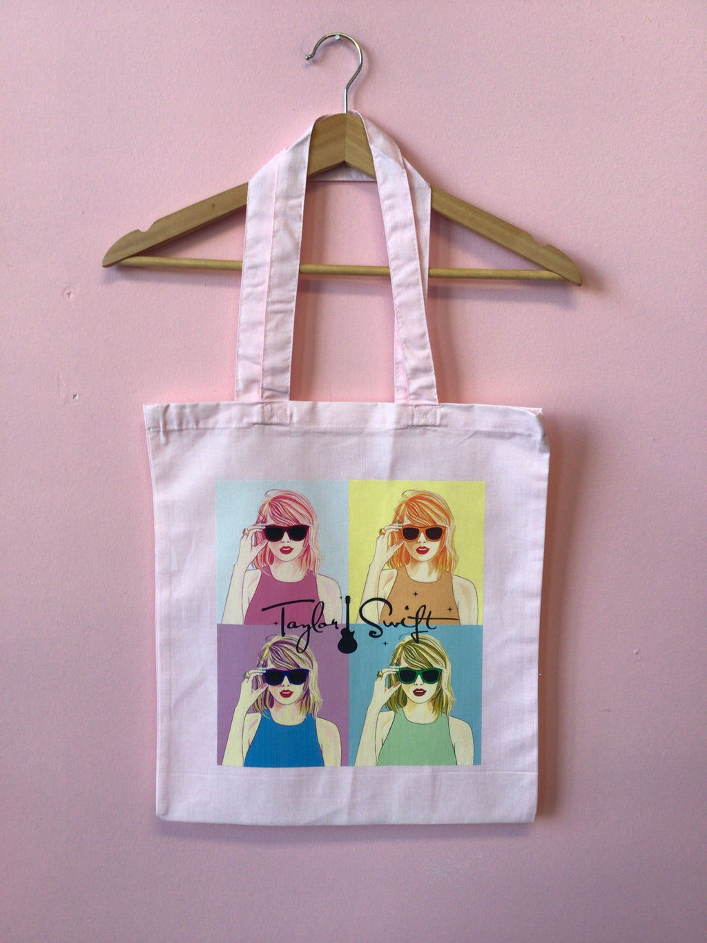 Colorful Graphic Print Tote bags