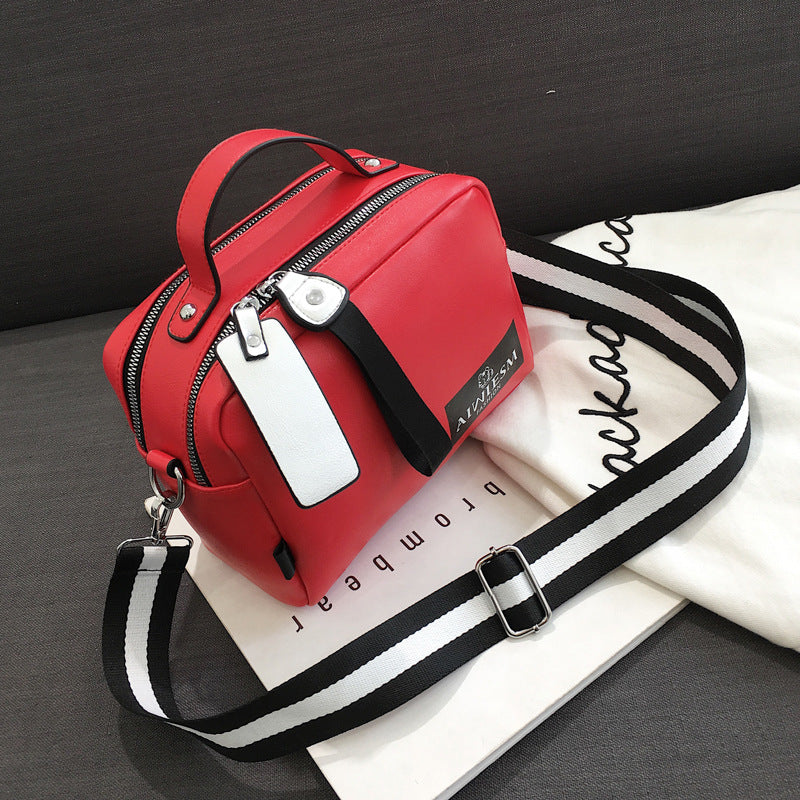 Simple casual handbag