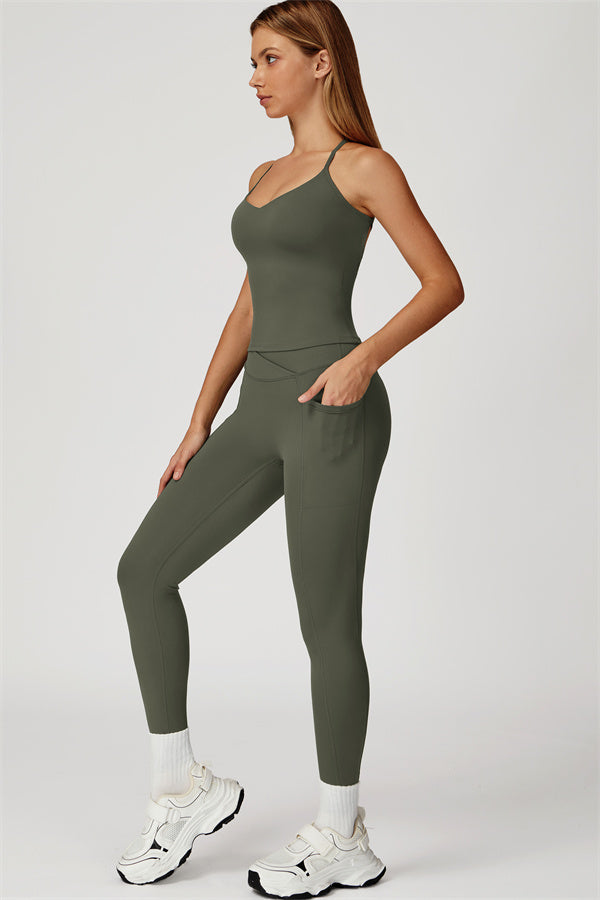 The Propel Crop Top Leggings 2-Piece Set