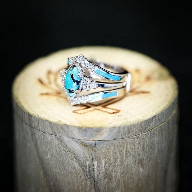 Inlaid Green Stone Ring Set