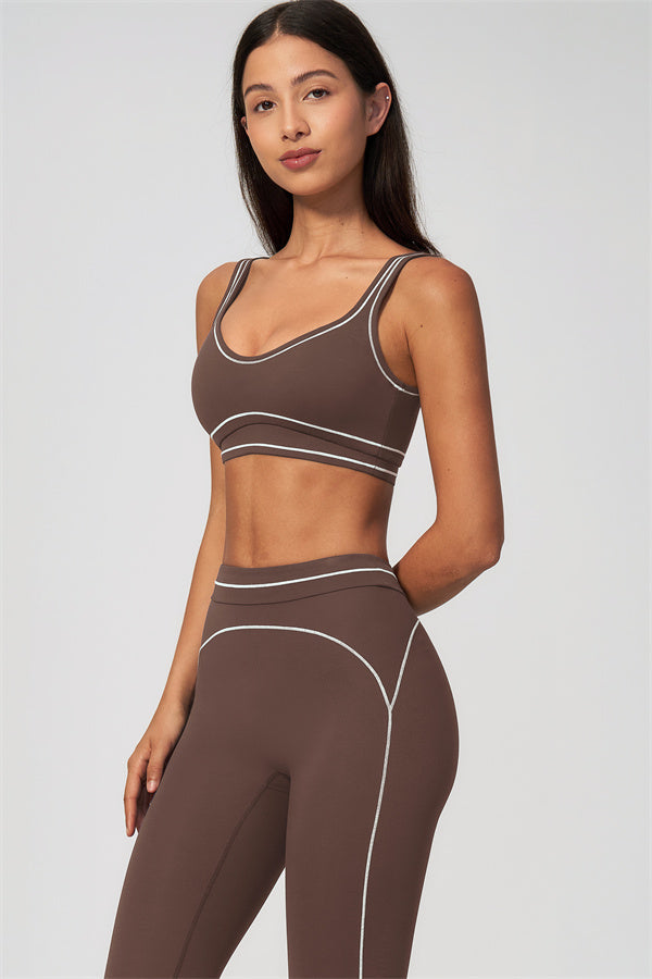 The Amara Sports Bra Capri Leggings 2-Piece Set