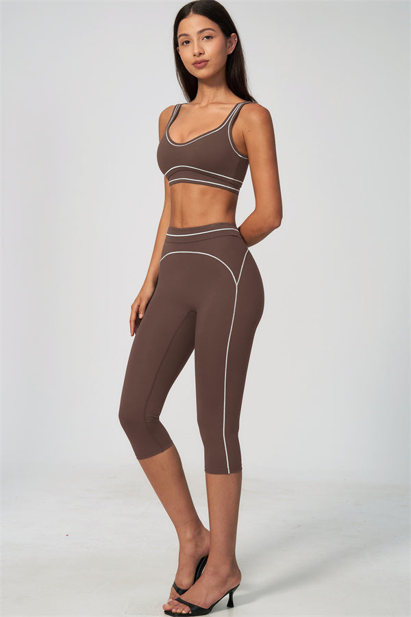 The Amara Sports Bra Capri Leggings 2-Piece Set