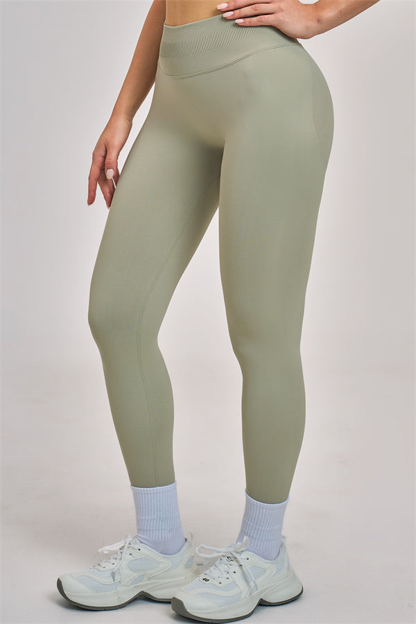 The Vision Sports Bra Leggings 2-Piece Set