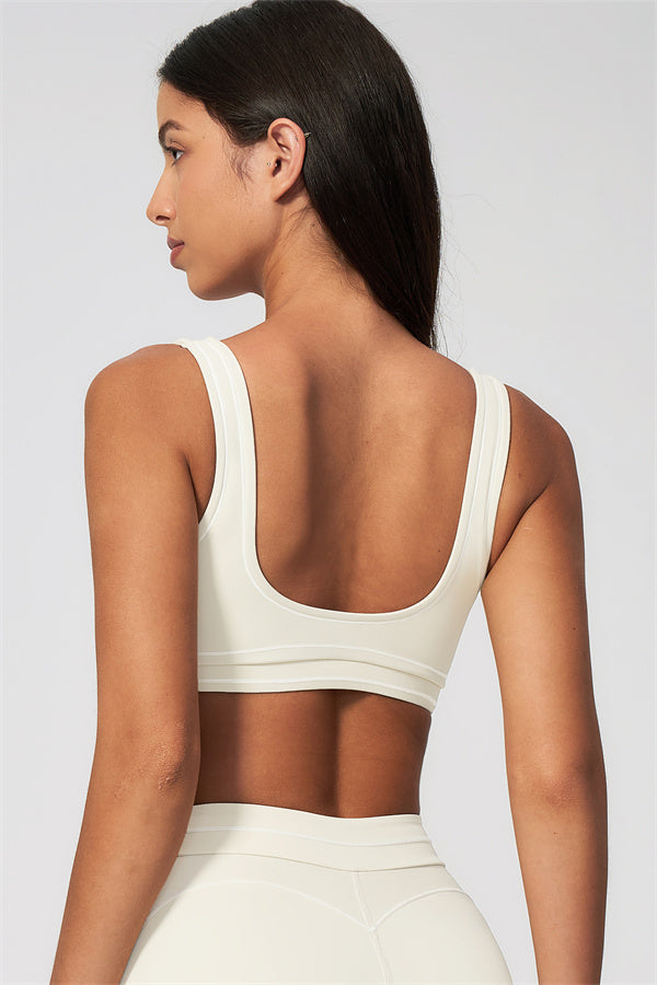 The Amara Sports Bra Capri Leggings 2-Piece Set