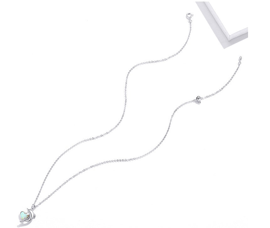 Heart-shaped Aussie Treasure Combined With A Dolphin Necklace