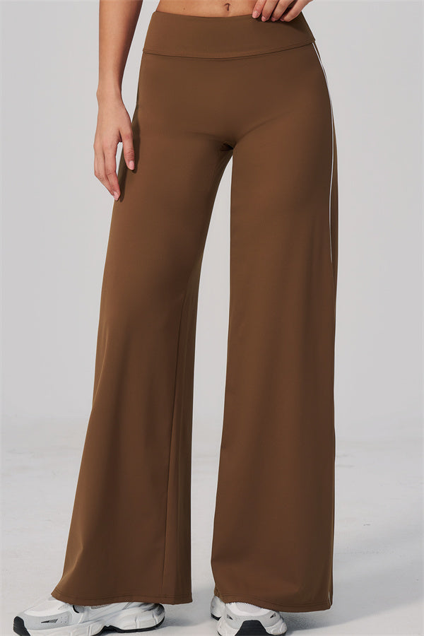 The Breathe Sports Bra Straight Leg Pants 2-Piece Set