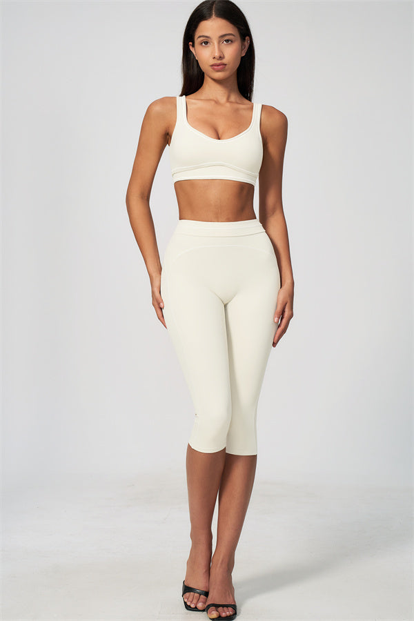 The Amara Capri Leggings