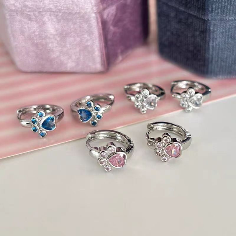 Free Female Diamond Studded Love Cat Foot Earrings