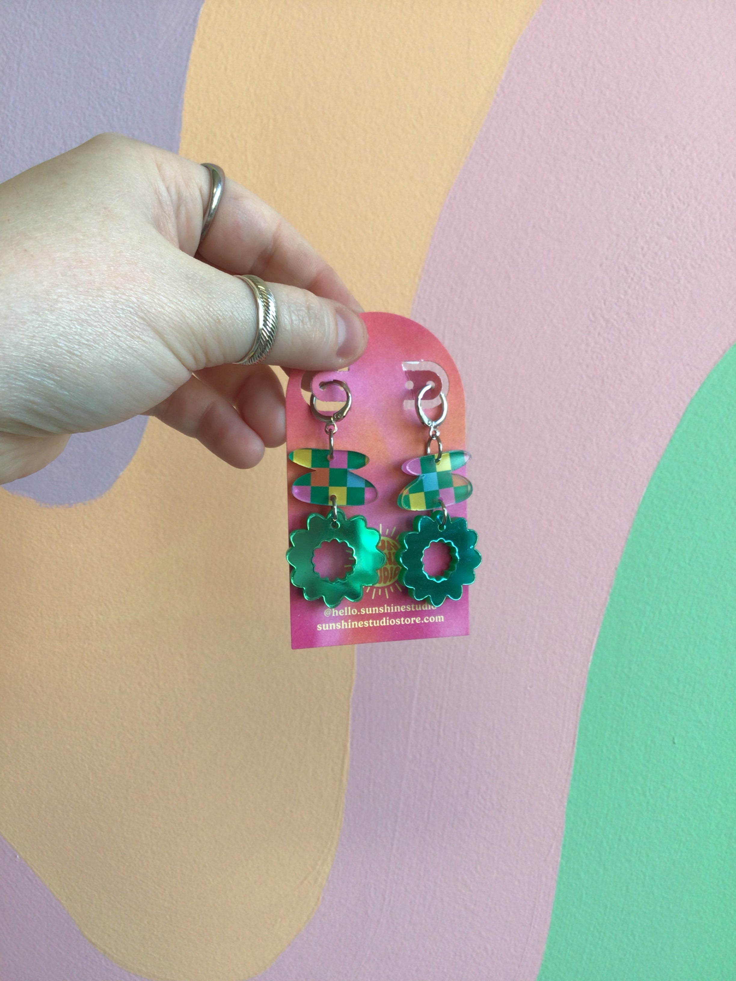 Clover’s Check Earrings
