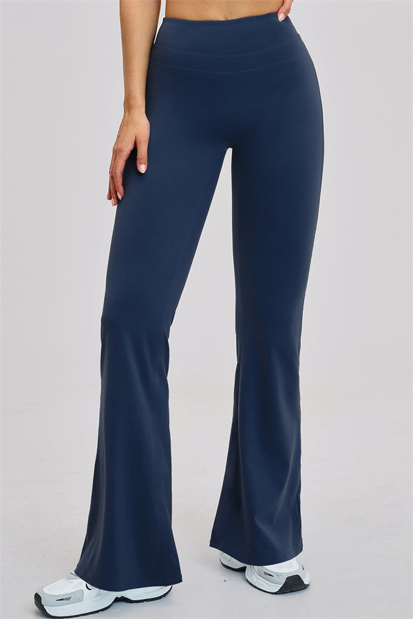 The Stride Sports Bra Flared Leggings 2-Piece Set