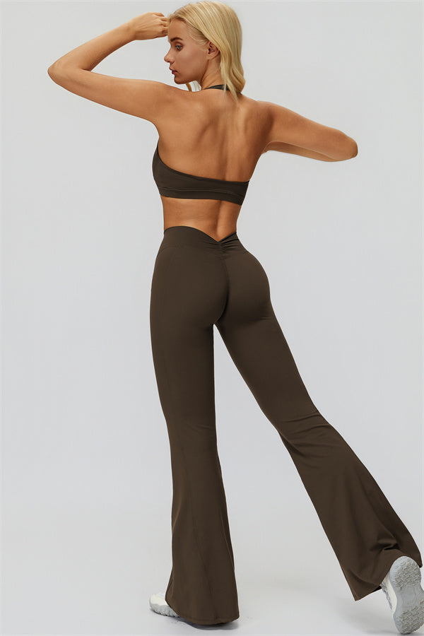 The Fyra Sports Bra Flared Leggings 2-Piece Set