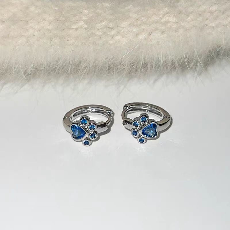 Free Female Diamond Studded Love Cat Foot Earrings