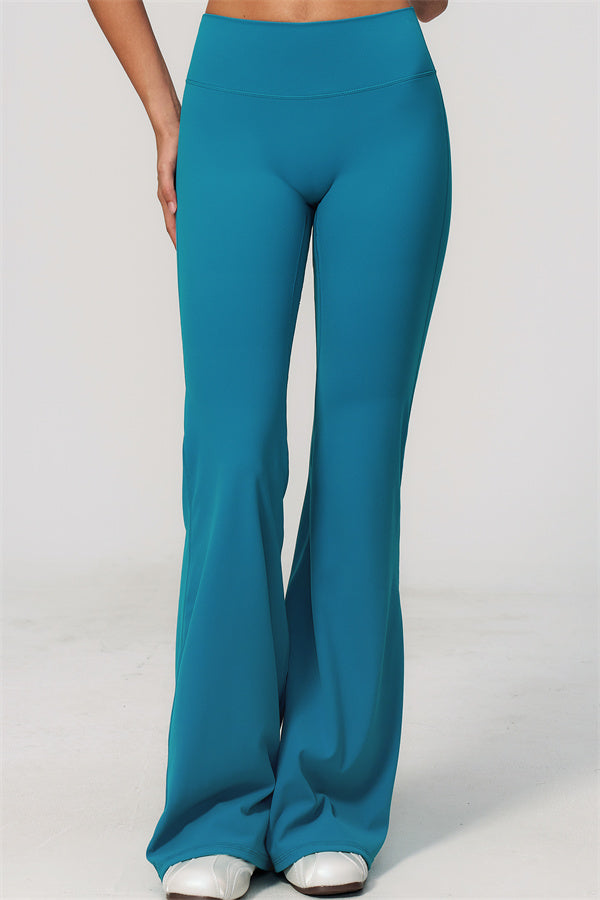 The Zura Sports Bra Flared Leggings 2-Piece Set