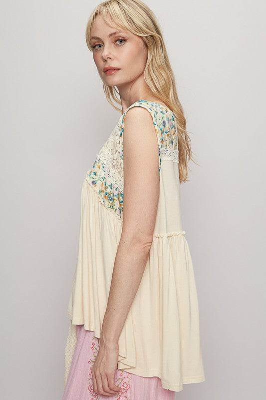 POL Lace Detail Frill Floral V-Neck Sleeveless Top