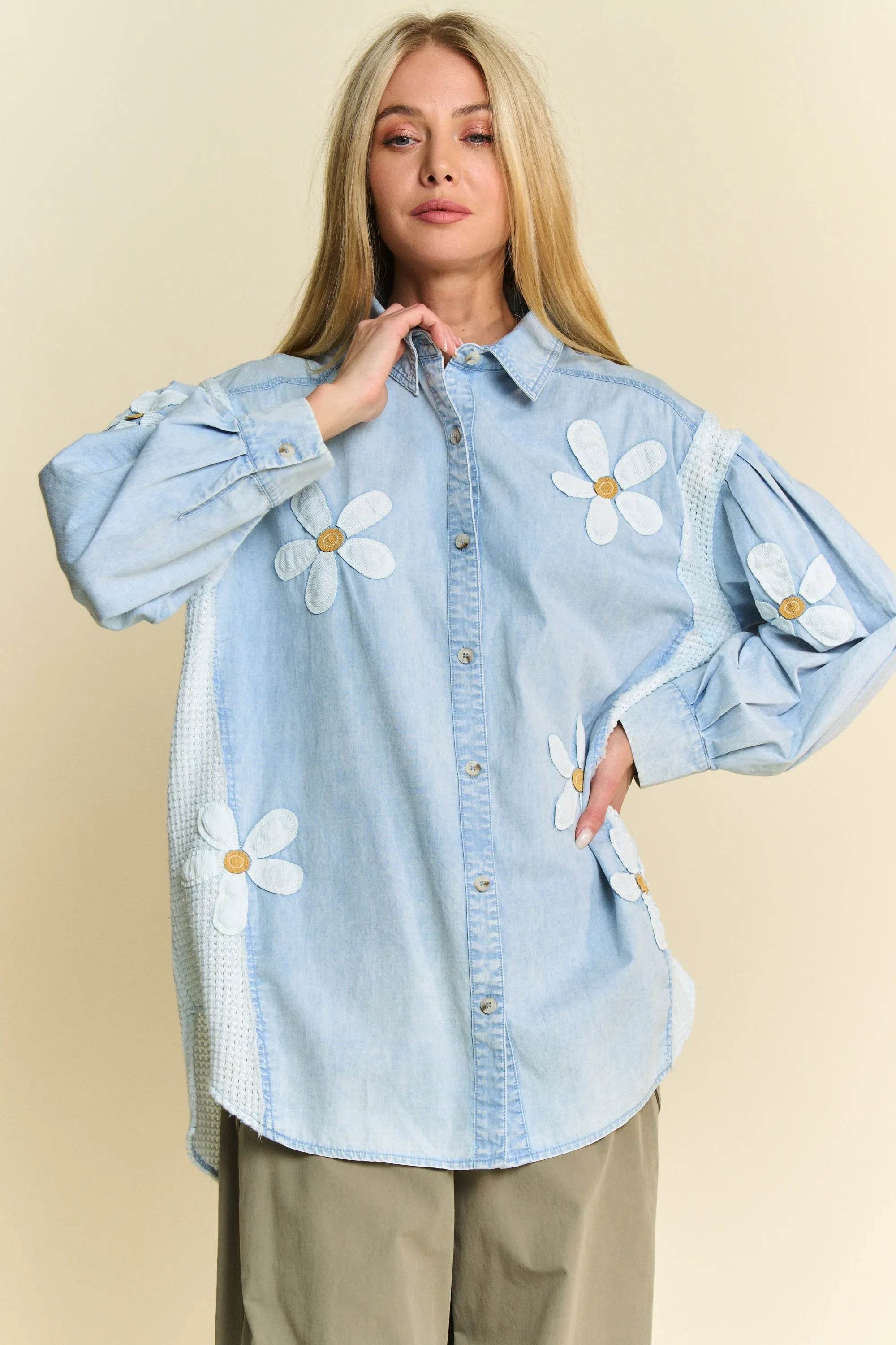 Davi & Dani Lightweight Washed Daisy Patch Waffle Knit Shirt